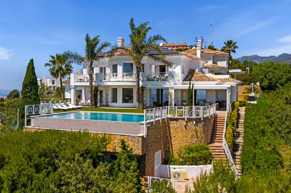 Houses for Sale in Spain: Where Mediterranean Luxury Meets Modern Living